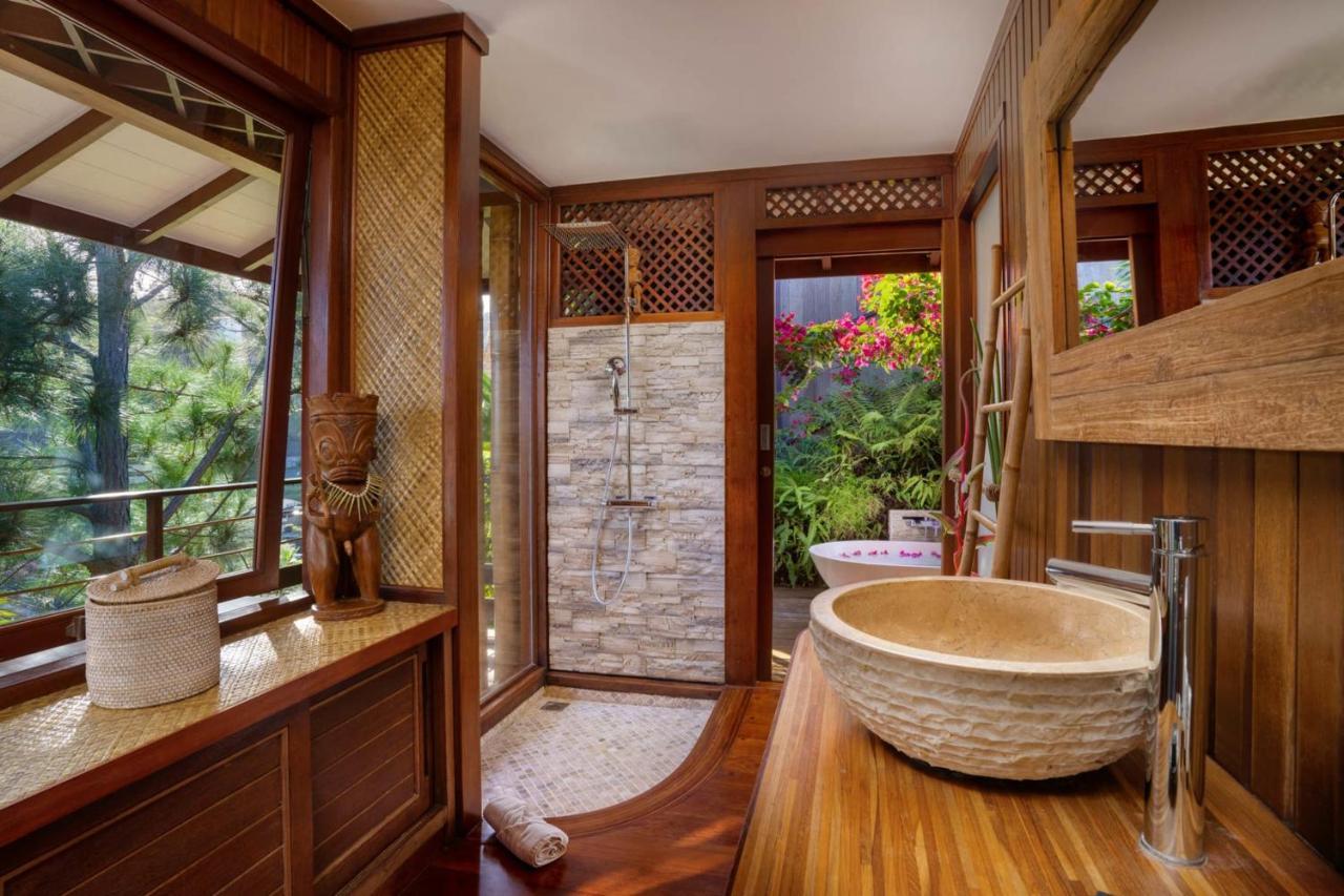 Villa Manuiti, Balinese Luxury Home - Private Swim Spa, Ocean View - Ofyr Bbq - Koi Pond Punaauia  Eksteriør billede